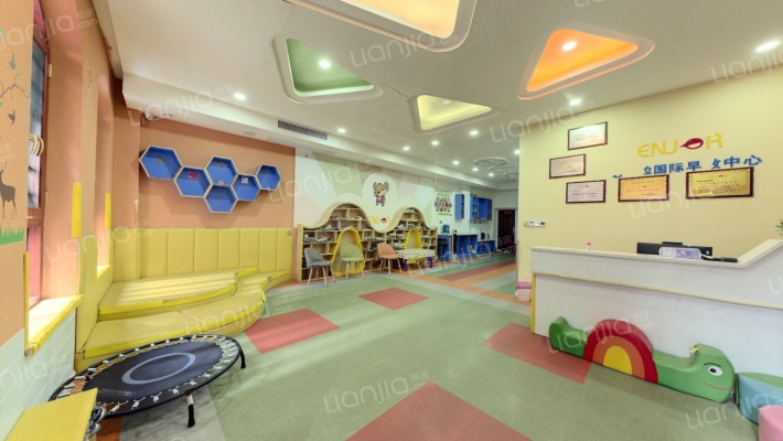 中海半岛墅二手房实景图