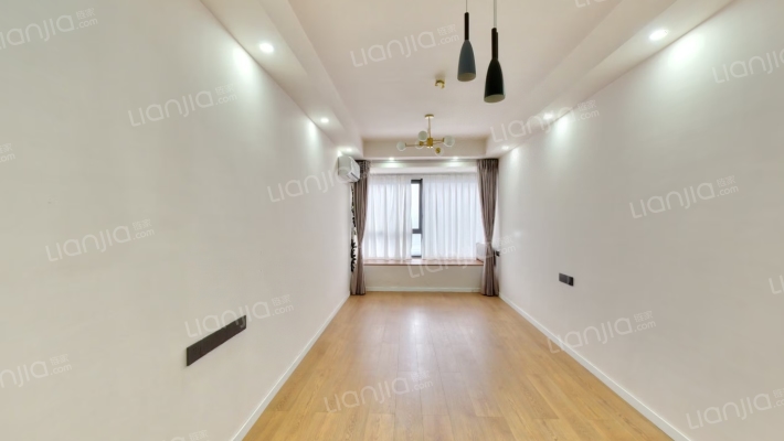 龙湖光年二手房实景图