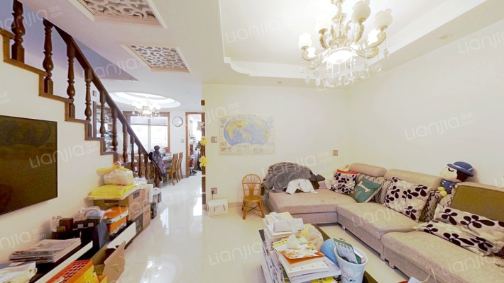 水岸香堤二期铂湾二手房实景图