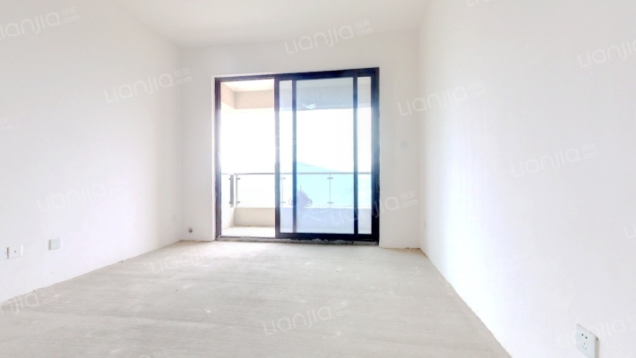 绿地新里城二手房实景图