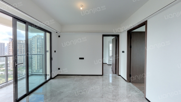 三龙湾保利和颂二手房实景图