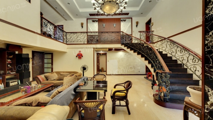 莱茵堡花园二手房实景图