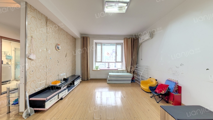 卓刀泉北路6号二手房实景图