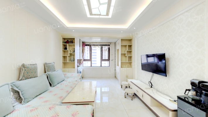 海尔云世界滟澜公馆花园三区二手房实景图