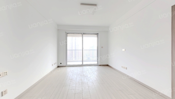 龙泰花园二手房实景图