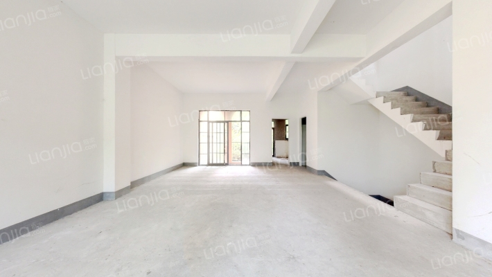 上邦高尔夫国际社区C组团二手房实景图