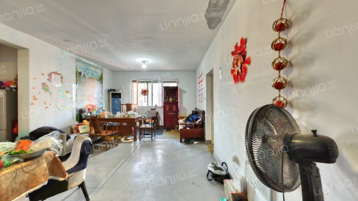 爱国花苑二手房实景图