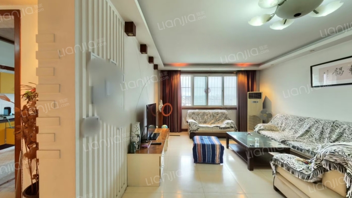 化工局家属院二手房实景图