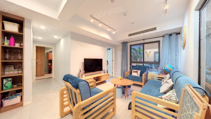 东海金港湾二手房实景图