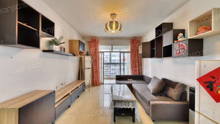 保利香槟花园A区二手房实景图