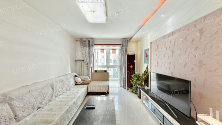 静湖花园中区二手房实景图