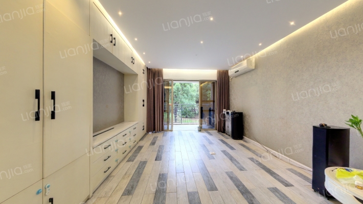 宏远御庭山二手房实景图