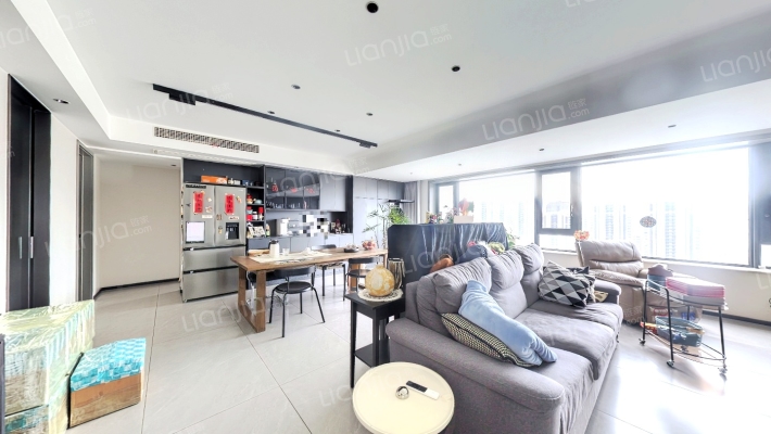 铂悦天汇西区二手房实景图