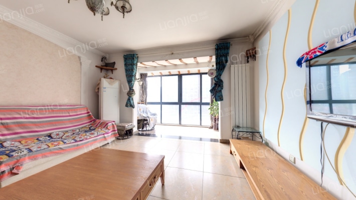 碧水西岸南湖一号二手房实景图