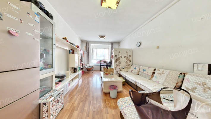 阳光公寓二手房实景图