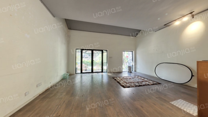 杜甫花园二手房实景图