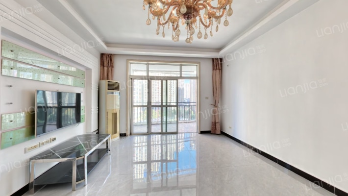 宇济红瓦苑二手房实景图