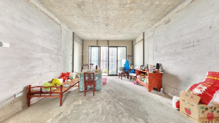 星发·东宸花园二手房实景图