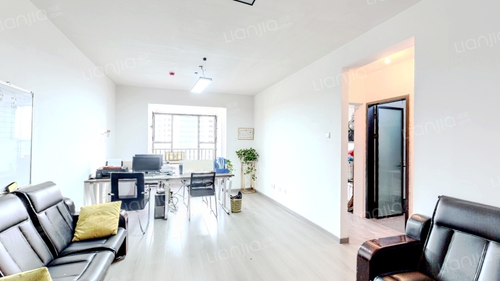 太原远洋红星天铂一期二手房实景图