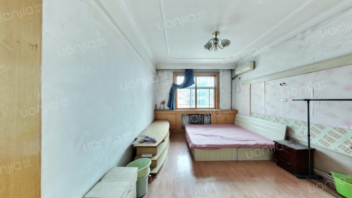 军旅公寓二手房实景图