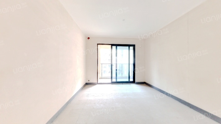 龙湖两江郦湾一期蓝屿二手房实景图