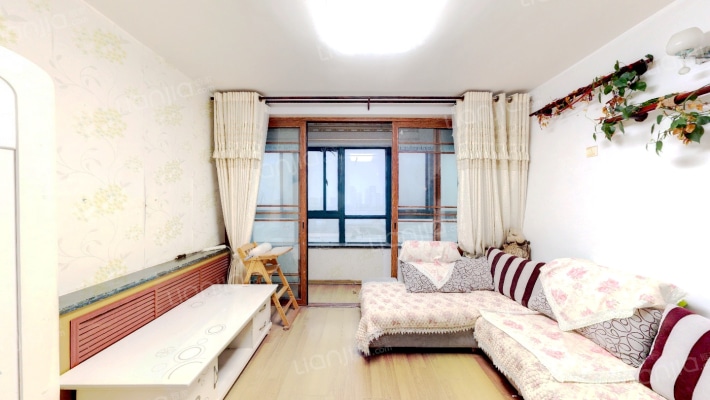 昆泉天籁村二手房实景图