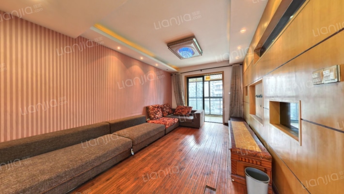 白兰地二手房实景图