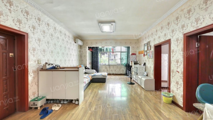 四海花园二手房实景图