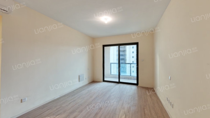 凯德都会新峰二手房实景图