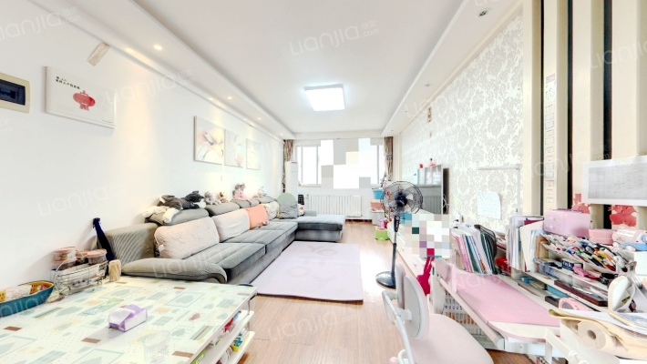 水文家园二手房实景图