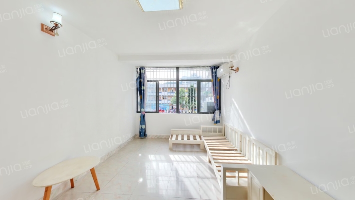 吉大新村二手房实景图