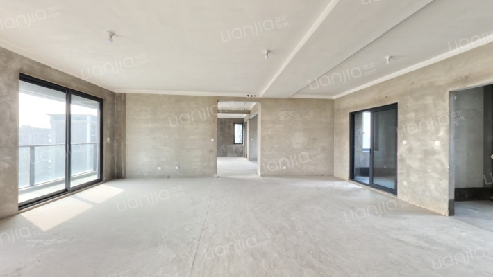 鸿翔东望隽府二手房实景图