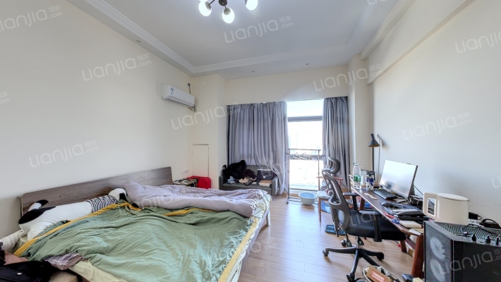 海伦堡·海铂中心二手房实景图