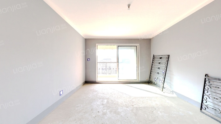 理想城市花园八期二手房实景图