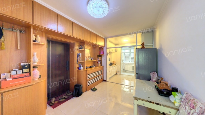 尊龙苑北区二手房实景图