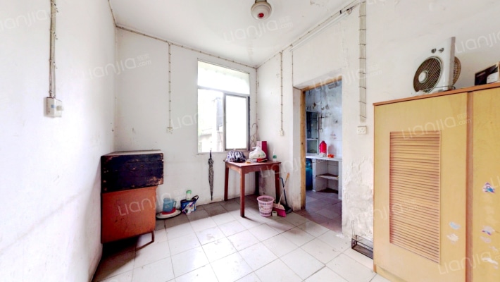 武缝宿舍二手房实景图