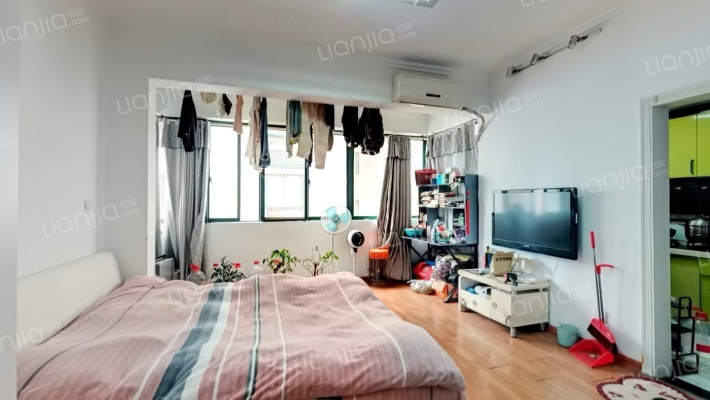 君临·新世界二手房实景图