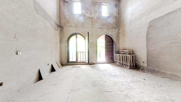 绿地香港山鼎庄园二手房实景图