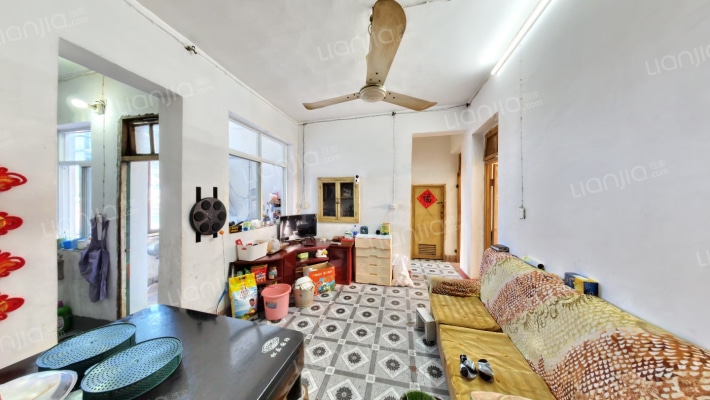 工具厂宿舍二手房实景图