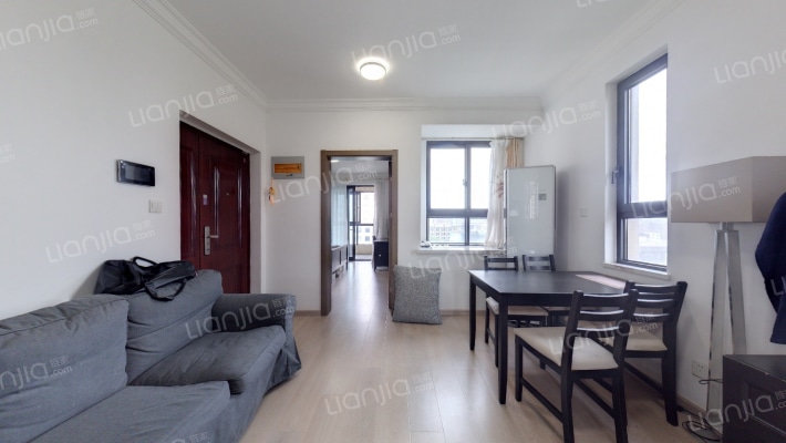 金鹰华庭一期二手房实景图