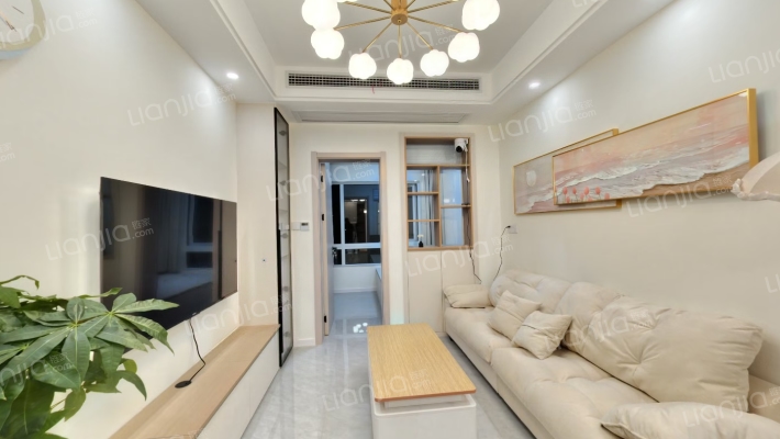 中国摩三期柯榄佳苑二手房实景图