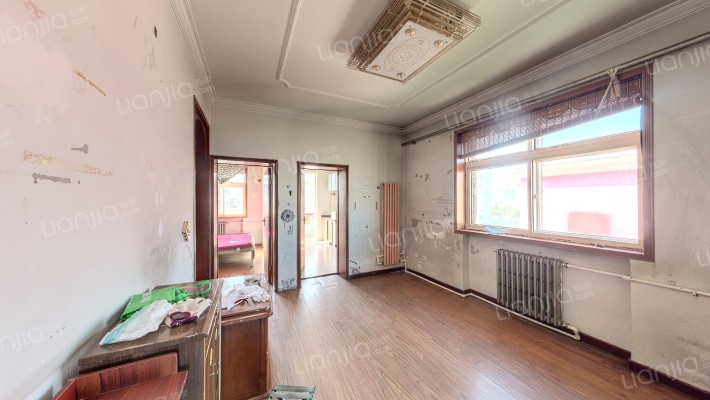 建宏小区二手房实景图