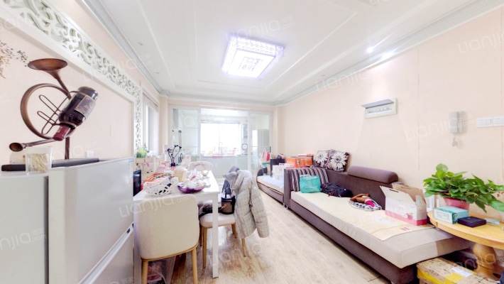 国飞尚城E区二手房实景图