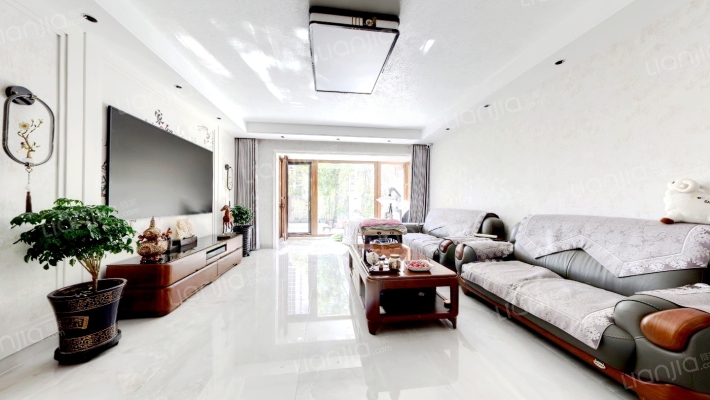 南益·松江春晓二手房实景图