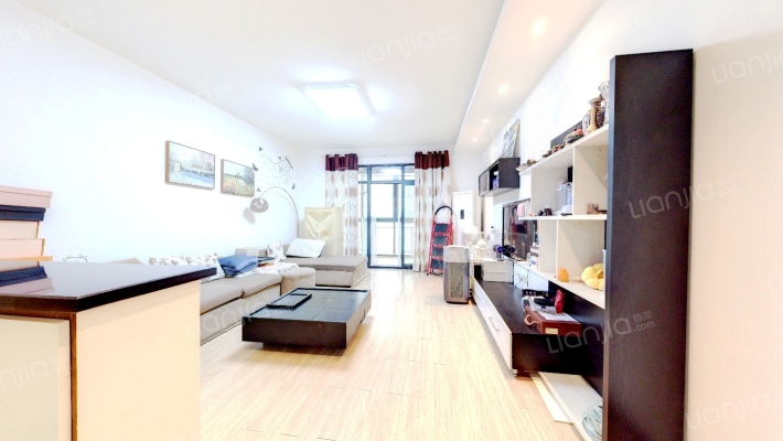 柒零社区二手房实景图