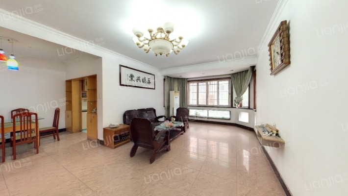 中成公寓二手房实景图