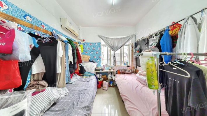 荣泰小区二手房实景图