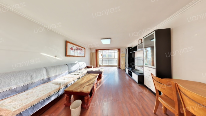 彩虹街区二手房实景图