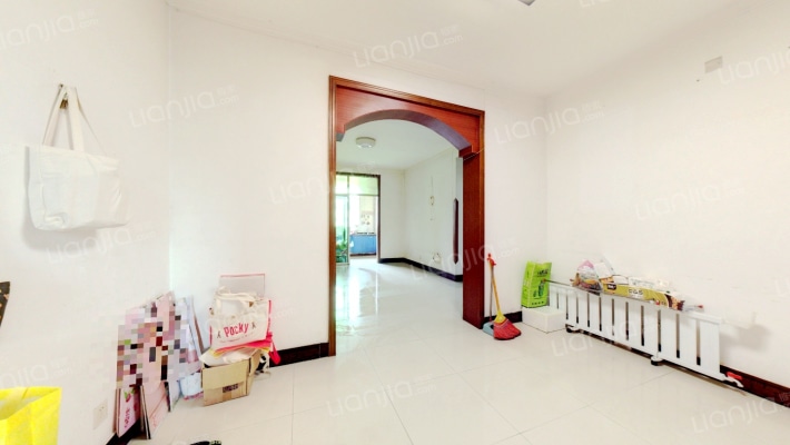 新华街市管小区二手房实景图