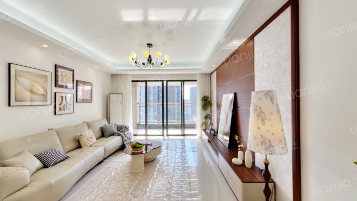 万科缤纷四季北区二手房实景图